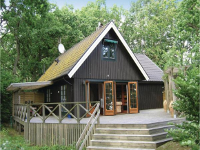 Two-Bedroom Holiday Home in Fjalkinge in Fjälkinge